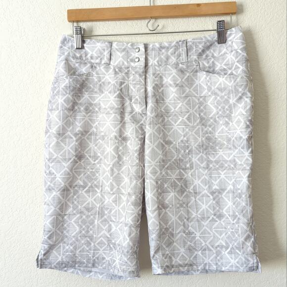 adidas Womens Golf Shorts Bermuda Tech Performance Gray Size 8 Golfing Sporty - Picture 1 of 4
